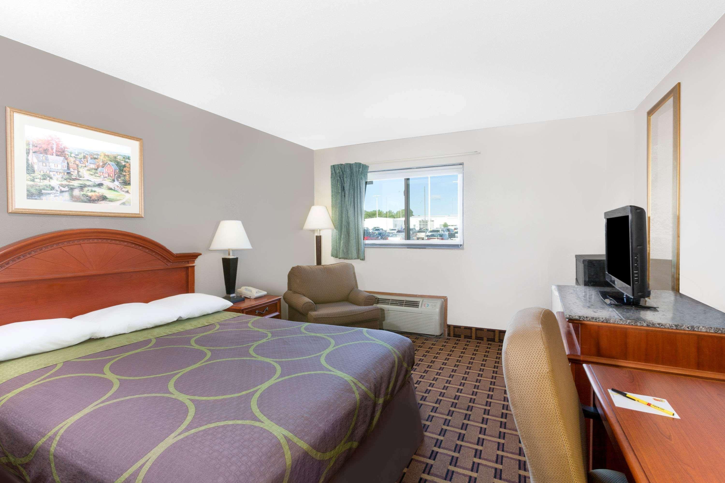 Super 8 By Wyndham Fort Madison Buitenkant foto